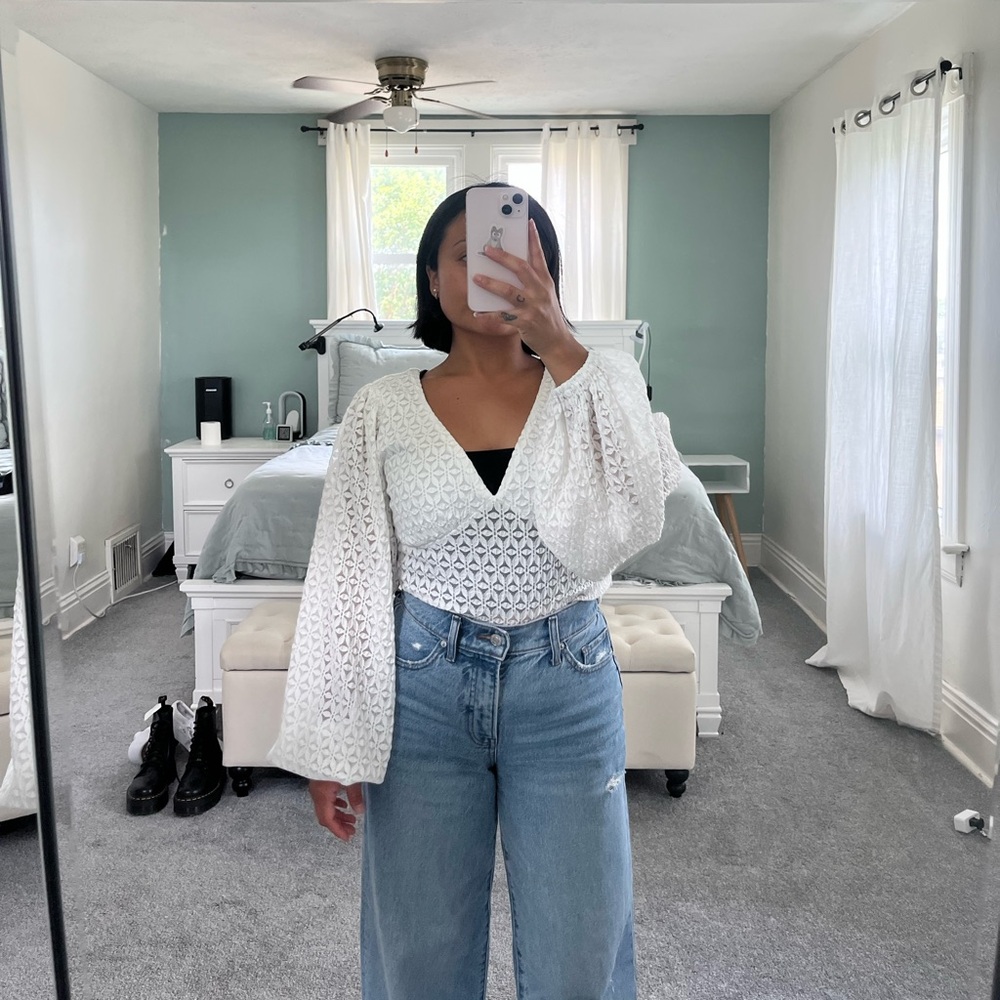 White Top with Balloon Sleeves